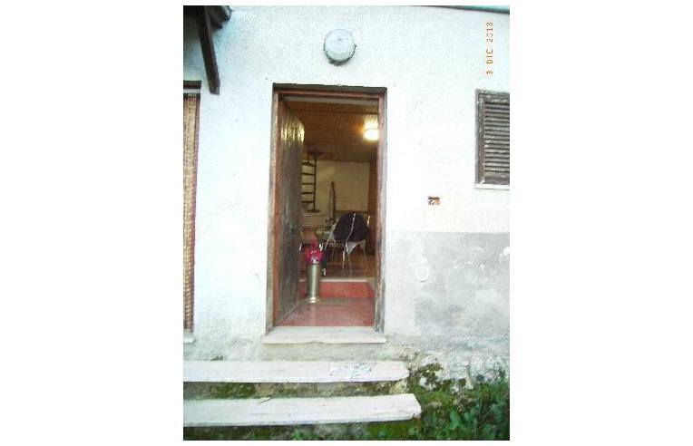 Villetta a schiera in vendita a Tagliacozzo, Frazione Villa San Sebastiano