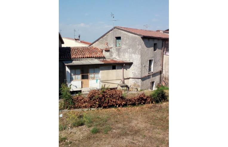 Rustico/Casale in vendita a Roccagloriosa, Frazione Acquavena