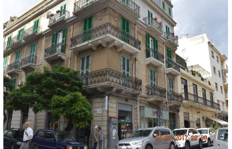 Quadrilocale in vendita a Messina, Frazione Centro città