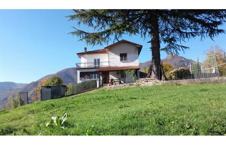 Villa in vendita a Taleggio, Frazione Costa D'olda