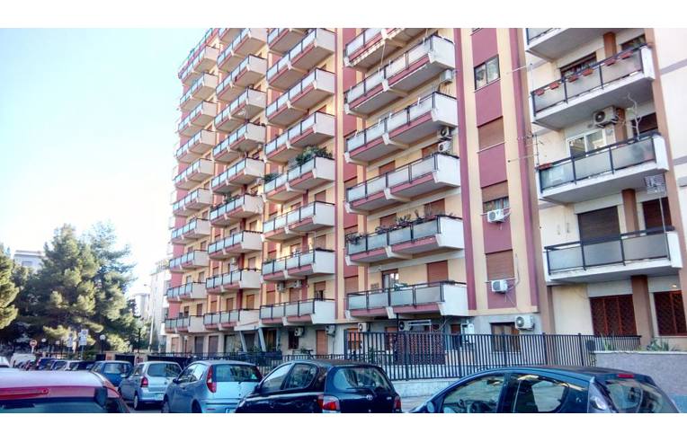 Appartamento in vendita a Palermo, Zona Malaspina