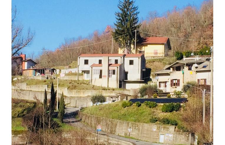Villa in vendita a Fivizzano, Frazione Monzone