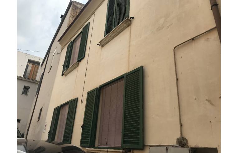 Palazzo/Stabile in vendita a Maddaloni