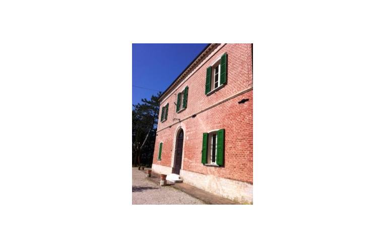 Rustico/Casale in vendita a Fabriano