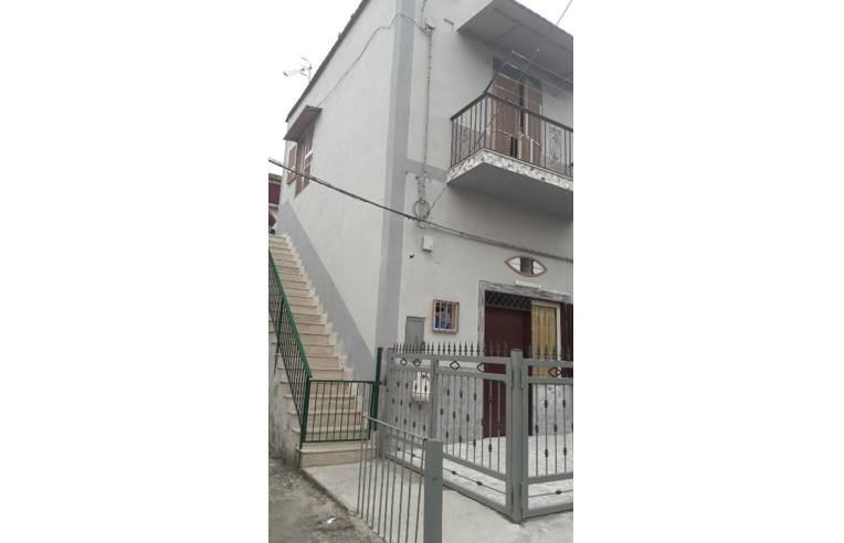 Casa indipendente in vendita a Napoli, Zona Secondigliano, Corso Secondigliano 387