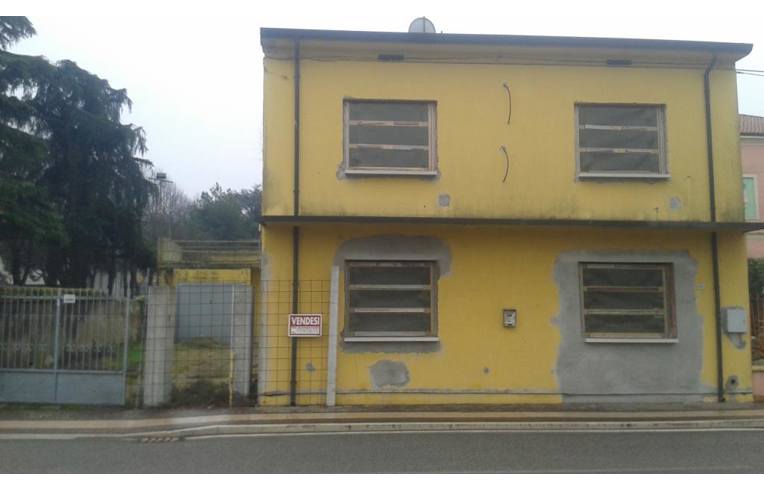 Casa indipendente in vendita a Albaredo d'Adige
