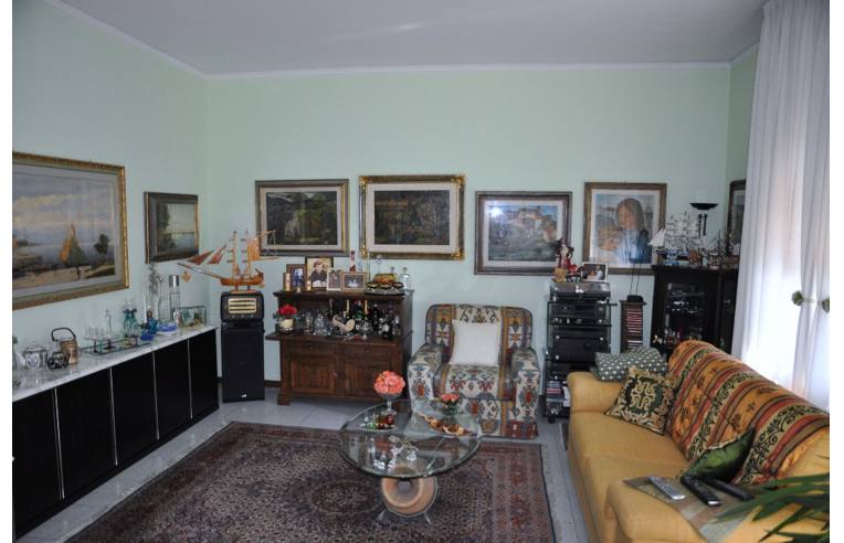 Appartamento in vendita a Prato, Zona Mezzana