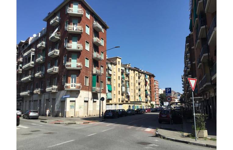 Negozio in vendita a Torino, Zona Barriera Milano