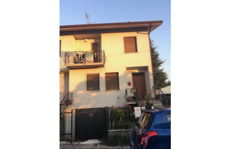 Villetta a schiera in vendita a Lugagnano Val D'Arda