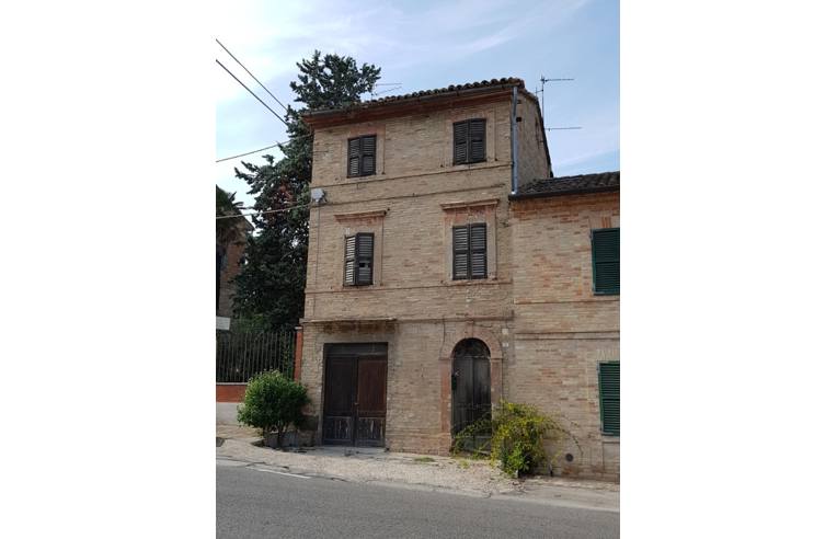 Casa indipendente in vendita a Montefano, Frazione Montefano Vecchio