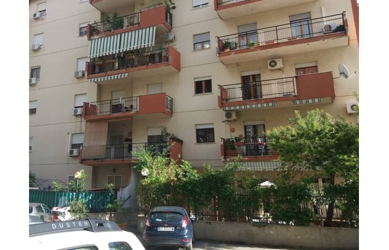Quadrilocale in vendita a Palermo, Zona Uditore