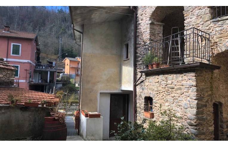 Porzione di casa in vendita a Pignone, Frazione Casale