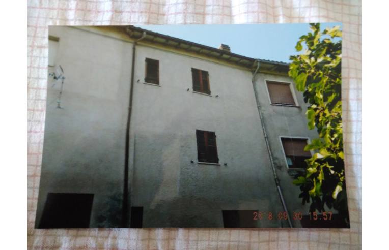 Rustico/Casale in vendita a Sassoferrato, Frazione Sementana