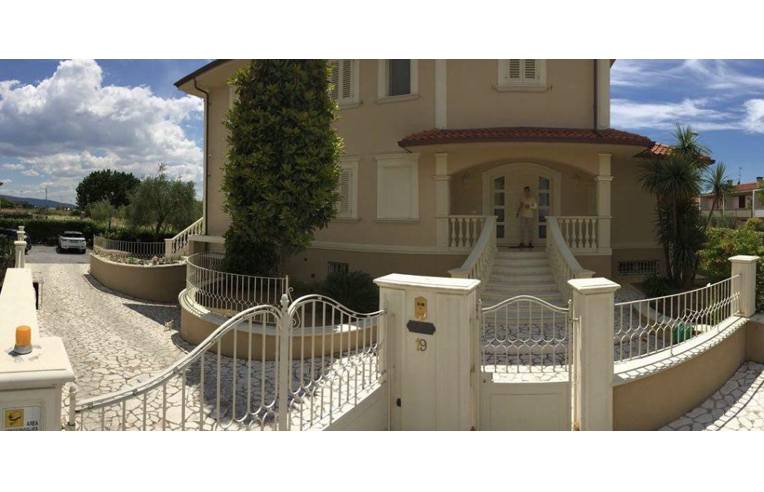 Villa in vendita a Montale