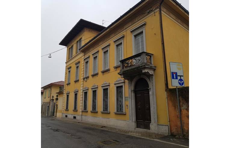 Palazzo/Stabile in vendita a Rovato