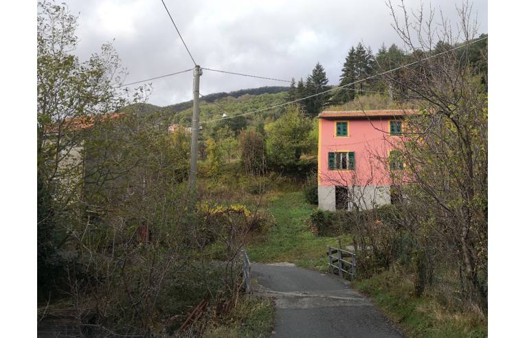 Casa indipendente in vendita a Varazze, Frazione Alpicella