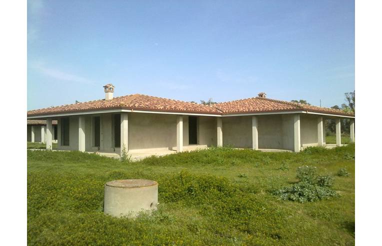 Villa in vendita a Assemini, Via Olimpia 13