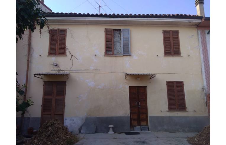 Casa indipendente in vendita a Mirabello Monferrato, Via Trieste 28