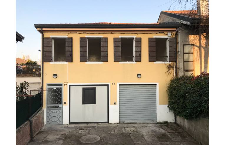 Casa indipendente in vendita a Limena, Via Roma 69