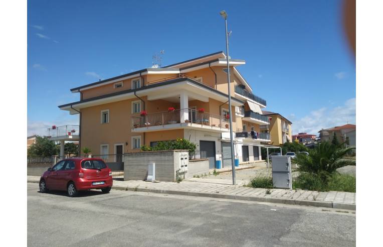 Casa indipendente in vendita a Corigliano Calabro, Frazione Schiavonea, Via Capri 43