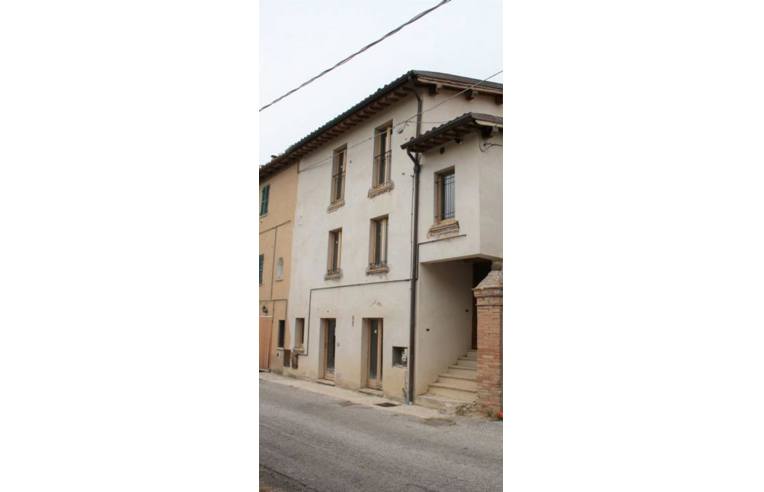 Casa indipendente in vendita a Camerino, Frazione Frazione Mergnano San Savino