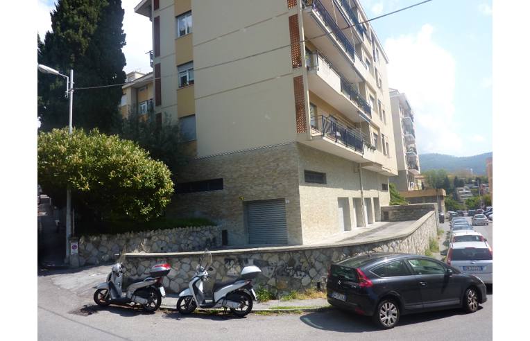Magazzino in affitto a Genova, Zona Sturla, Via Bottini 9