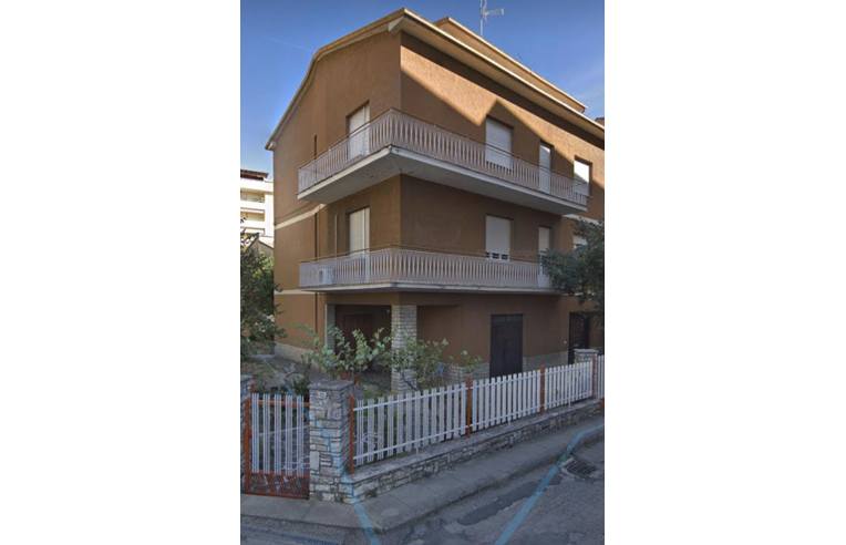 Casa indipendente in vendita a Perugia, Zona Ponte San Giovanni