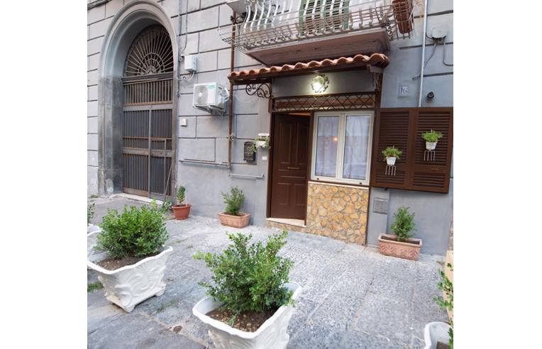 Casa indipendente in affitto a Napoli, Zona Centro Storico