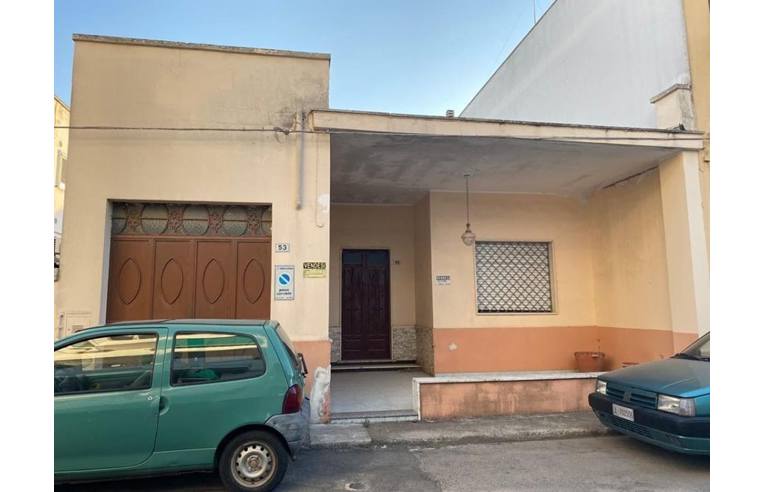Appartamento in vendita a Leverano, Via Cipro 53