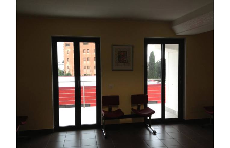 Foto 6 - Negozio in Vendita da Privato - Pomezia (Roma)