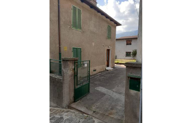 Casa indipendente in vendita a Sillano, Frazione Capanne Di Sillano, Via Lucio Silla 1