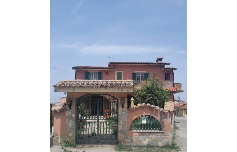 Casa indipendente in vendita a Cessaniti, Frazione Favelloni