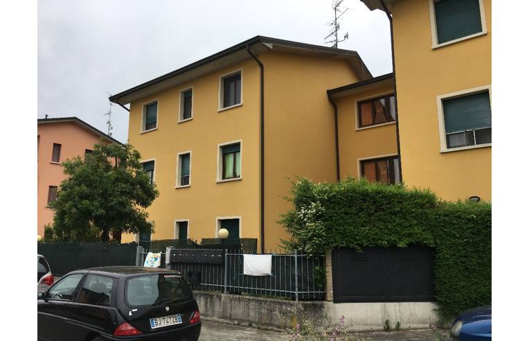 Trilocale in vendita a Correggio, Frazione Canolo, Via Don Amos Barigazzi 7