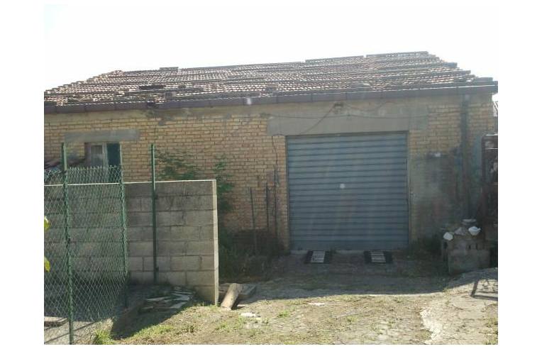 Casa indipendente in vendita a Farindola, Frazione Filipponi