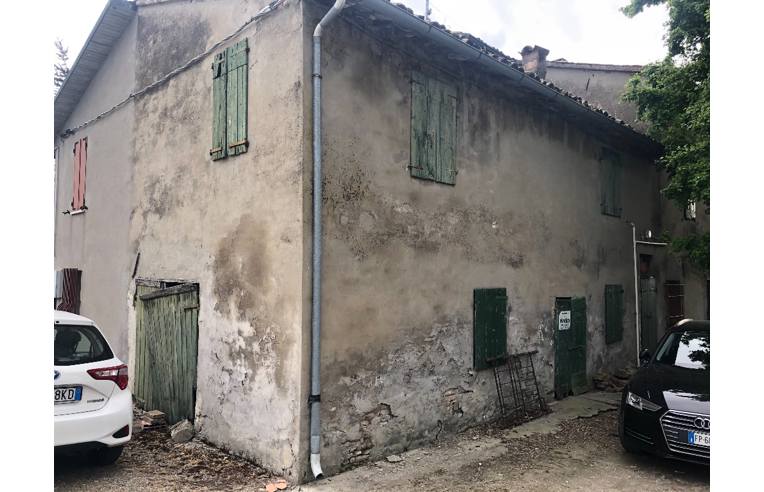 Porzione di casa in vendita a Forlì, Via del Canale 72