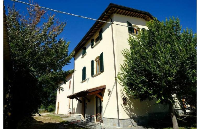 Casa indipendente in vendita a Nocera Umbra, Via Fano 1