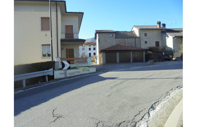 Quadrilocale in vendita a Berbenno, Frazione Ca' Passero, Via Trieste 66