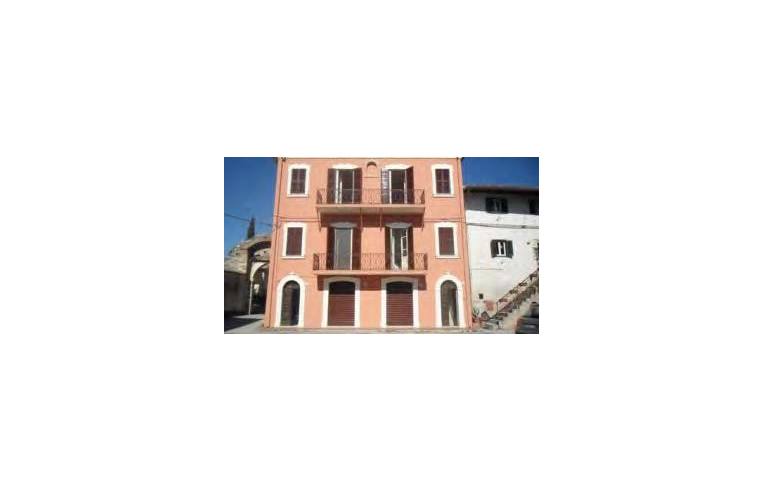 Casa indipendente in vendita a Spoleto, Frazione Beroide, Via Ponte Basso 52