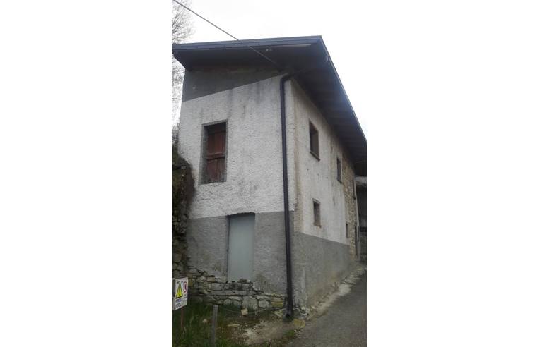Rustico/Casale in vendita a Zerba, Frazione Samboneto, Via Verdi 1