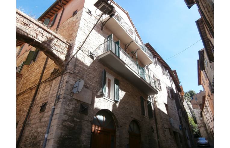 Quadrilocale in affitto a Perugia, Zona Centro Storico, Via del Paradiso 6