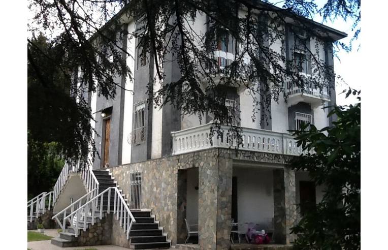 Villa in vendita a Cadegliano-Viconago
