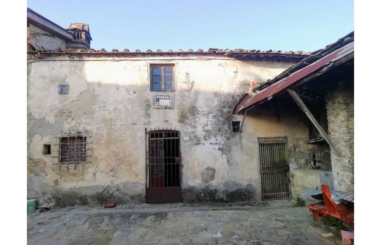 Rustico/Casale in vendita a Borgo San Lorenzo, Frazione Luco Mugello, Via Piave 16