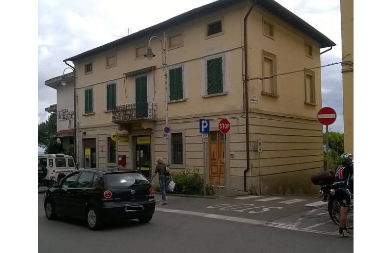 Villa in vendita a Montaione, Piazza Cavour 18