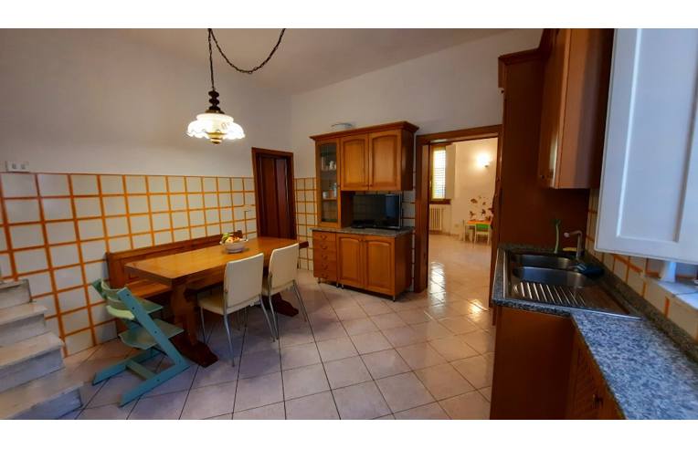 Foto 2 - Casa indipendente in Vendita da Privato - Prato, Zona Collina Di Prato