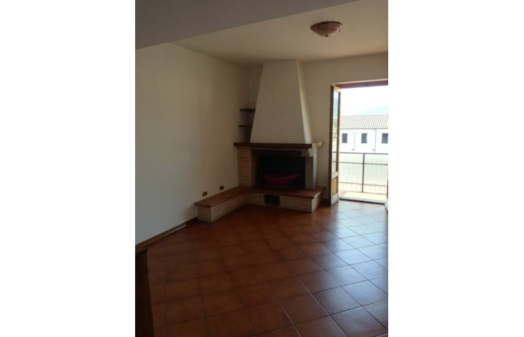Appartamento in vendita a Castel Focognano, Frazione Rassina, Piazza Giuseppe Mazzini 32