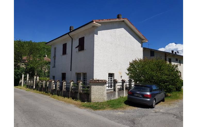 Casa indipendente in vendita a Avolasca, Strada Comunale Tortona Garbagna 54
