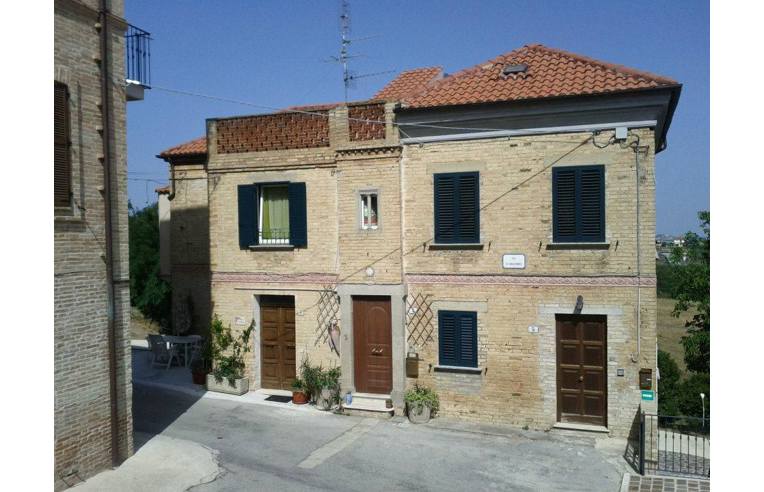 Porzione di casa in vendita a Montalto delle Marche, Frazione Patrignone, Via IV Novembre 3