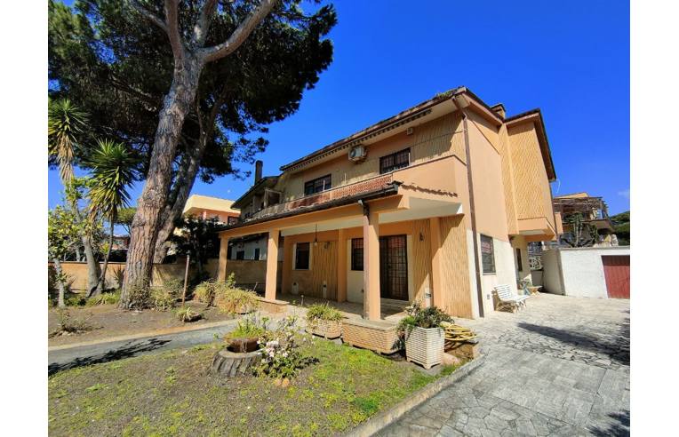 Villa in vendita a Anzio, Via Marina Stella 68b