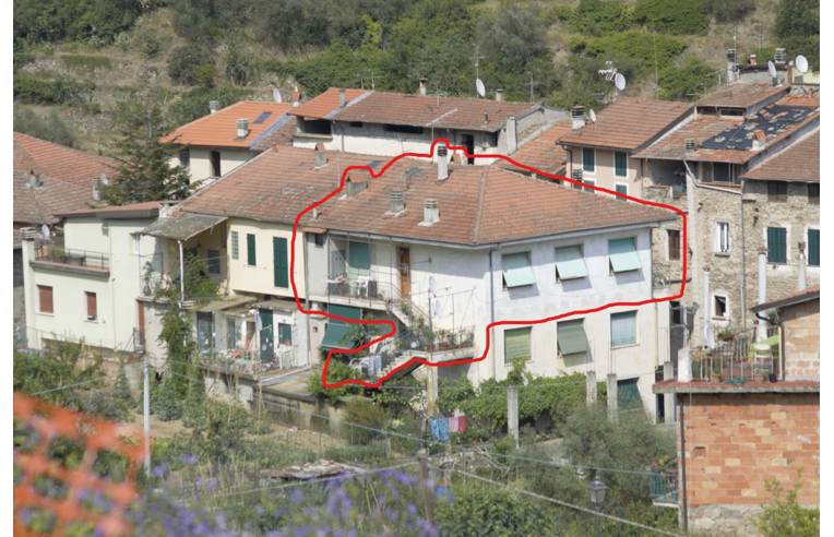 Appartamento in vendita a Dolceacqua, Via Dante Alighieri 21