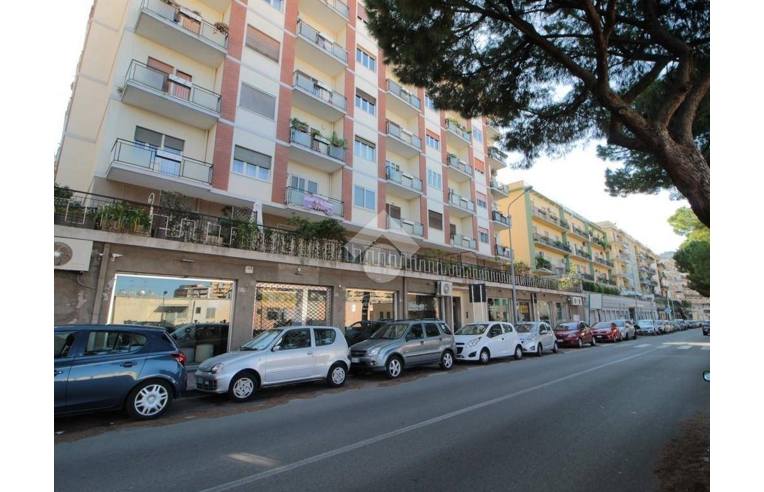 Appartamento in vendita a Messina, Viale Regina Elena 133